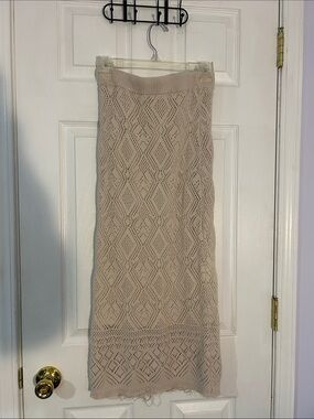 Beige Crochet Knit Midi Skirt- small